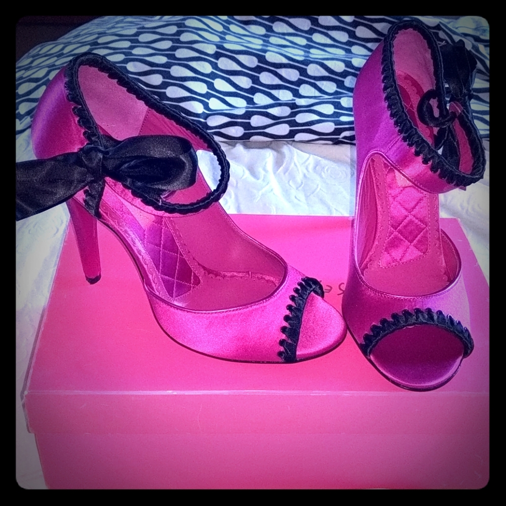 Betsy Johnson Fuschia Satin Peep Toes